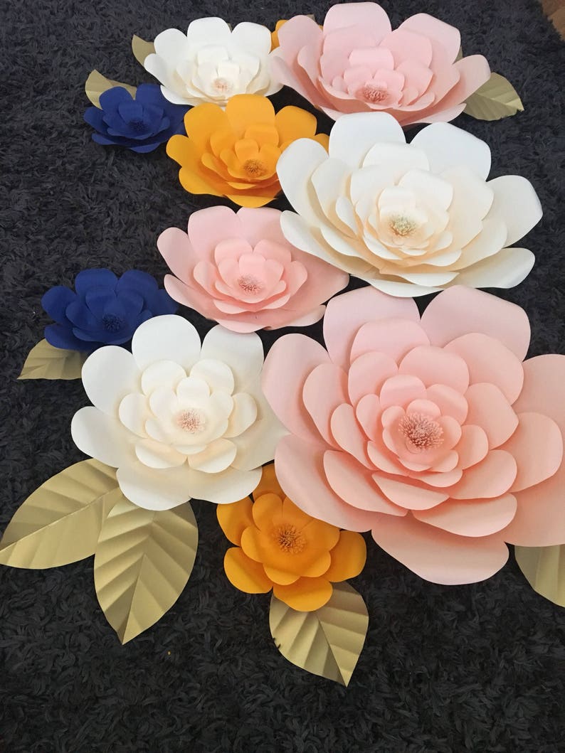 Set of 12. 11 /& 7 Gold Paper Leaves for your DIY paper flowers