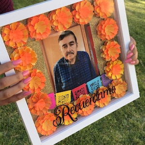 Recuerdame Shadow Box, Memorial Shadow Box, ofrenda, Memorial Shadow Box for ofrenda, day of the dead decor, dia de los muertos, marigolds
