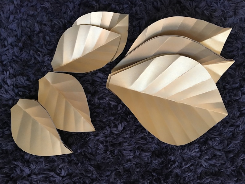 Set of 12. 11 /& 7 Gold Paper Leaves for your DIY paper flowers