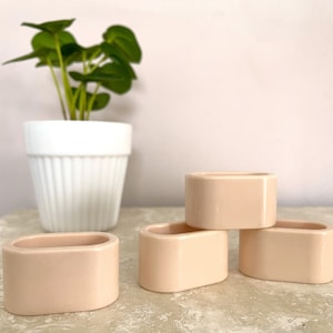 90s Light Pink Plastic Napkin Rings | Set of Four