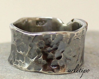 Men's Band - Sterling Silver Band - Hammered - Oxidized - Black ring - Personalized - Wide Band - Woman Ring Silver