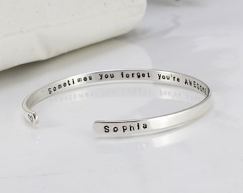 Inspirierende Armbänder für Frauen, Tochter, Cousine, Freundin, Enkelin - Sterling Silber - Benutzerdefinierte Spruch - Ermutigung Geschenk Manschette Armreif
