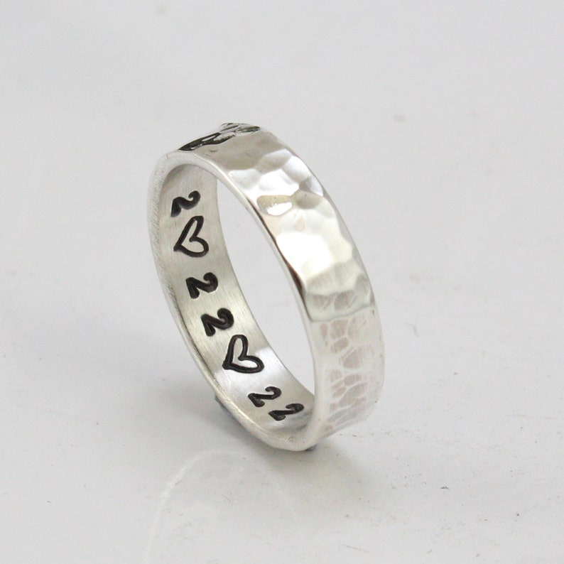 Sterling zilveren ring voor mannen, vrouwen gehamerd of glad aangepaste gravure heren Sterling zilveren ring zilveren band 5 mm afbeelding 5