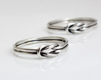 Knot Ring  - Mom Daughter Ring - Couple's Ring - Best Friends - Sterling Silver - Thin Stack ring - Symbol of Infinite Love