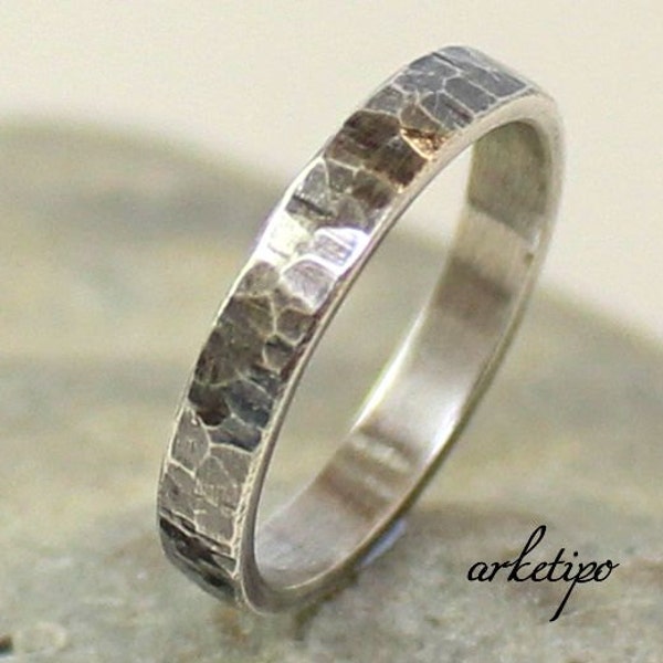 Personalized Sterling Silver Band.. Mens / Womens Wedding Band.. Custom Ring.. Hammered.. Oxidized.. Sterling silver Ring.. Band..