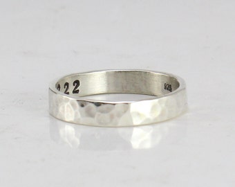 Anillo de plata martillada para mujeres, niñas adolescentes, hombres - Grabado personalizado - Banda de compromiso para ella, anillo de plata esterlina para él, 3 mm