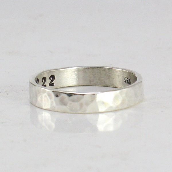 Anillo de plata martillada para mujeres, niñas adolescentes, hombres - Grabado personalizado - Banda de compromiso para ella, anillo de plata esterlina para él, 3 mm