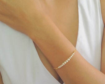 Gold Pearls Bracelet, Gold filled Bracelet, Bridesmaid Jewelry, Bridal Jewelry, Personalized Gift, Flower Girl, Wedding Bracelet