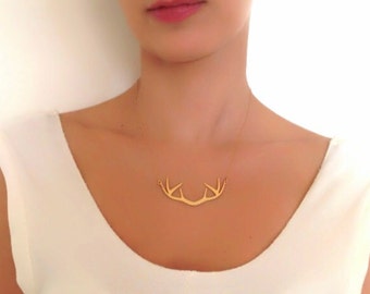 Goldene Halskette, Geweih Halskette, Reh Halskette, Elch-Anhänger, Geweih, Elch-Halskette, minimalistischen Schmuck, Geschenke unter 40
