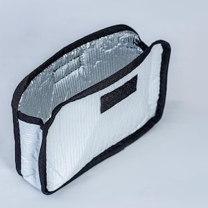 Removable Insulated Treat Sleeve Replacement for AkraCreations Multifunctional Treat Bags| Keeps Dog Treats Fresh | Easy Clean Design