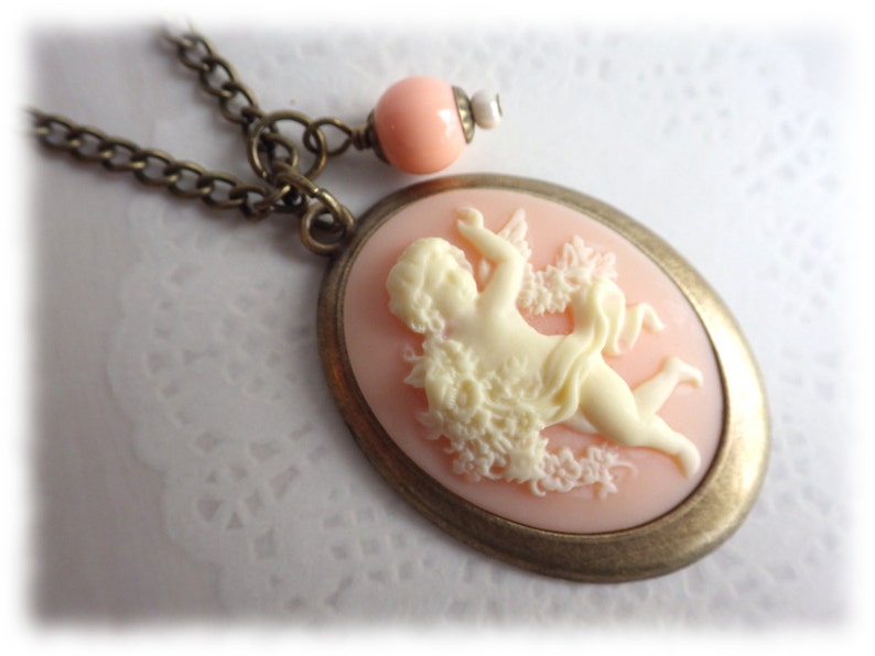 necklace Vintage style Resin apricot Gemme Cameo Apricot Angel