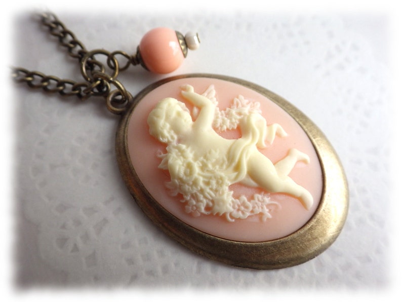 necklace Vintage style Resin apricot Gemme Cameo Apricot Angel