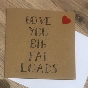Tarjeta con un gran corazón, tarjeta con un gran abrazo, tarjeta de amor, tarjeta de aniversario, tarjeta de compromiso, tarjeta de San Valentín, tarjeta de amistad, tarjeta de positividad