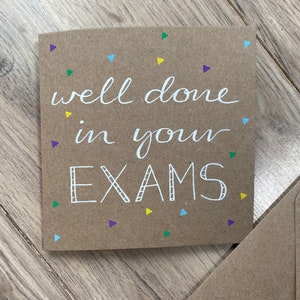 Goed gedaan voor je examens - een niveau goed gedaan - GCSE goed gedaan - felicitatiekaart - gefeliciteerd met het examen - afstudeerkaart