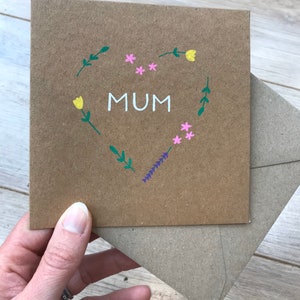 Tarjeta del Día de la Madre - Tarjeta para mamá - Tarjeta para mamá - Tarjeta para mamá - Tarjeta para mamá - Tarjeta con flores - Tarjeta personalizada - Tarjeta con flores para mamá - Tarjeta con corazón