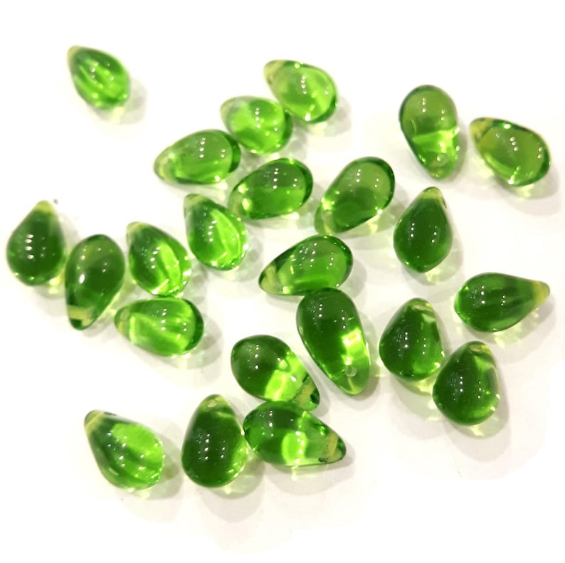 10 Pcs Perles gouttes cristal czech Perles en verre verte translucide 10 x 6 mm image 1