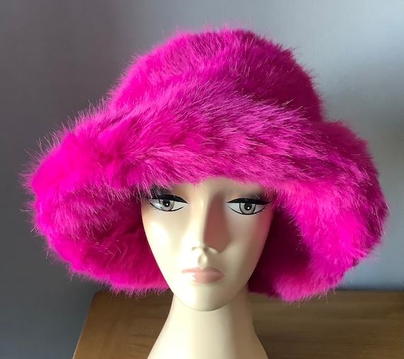 Hot Pink Oversized FAUX FUR Bucket Hat Panama Hat Suits Bigger Heads on  Trend Fuzzy Hat Plush Hat Adjustable -  Canada