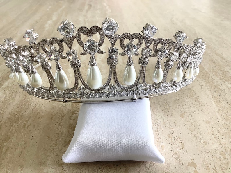 Princess Diana Cambridge Lovers Knot Tiara Style Royal Wedding Tiara ...