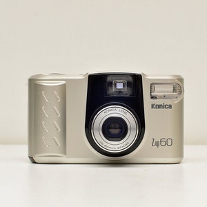 MINT Konica point and shoot camera Z up 35-60mm compact japan camera with case