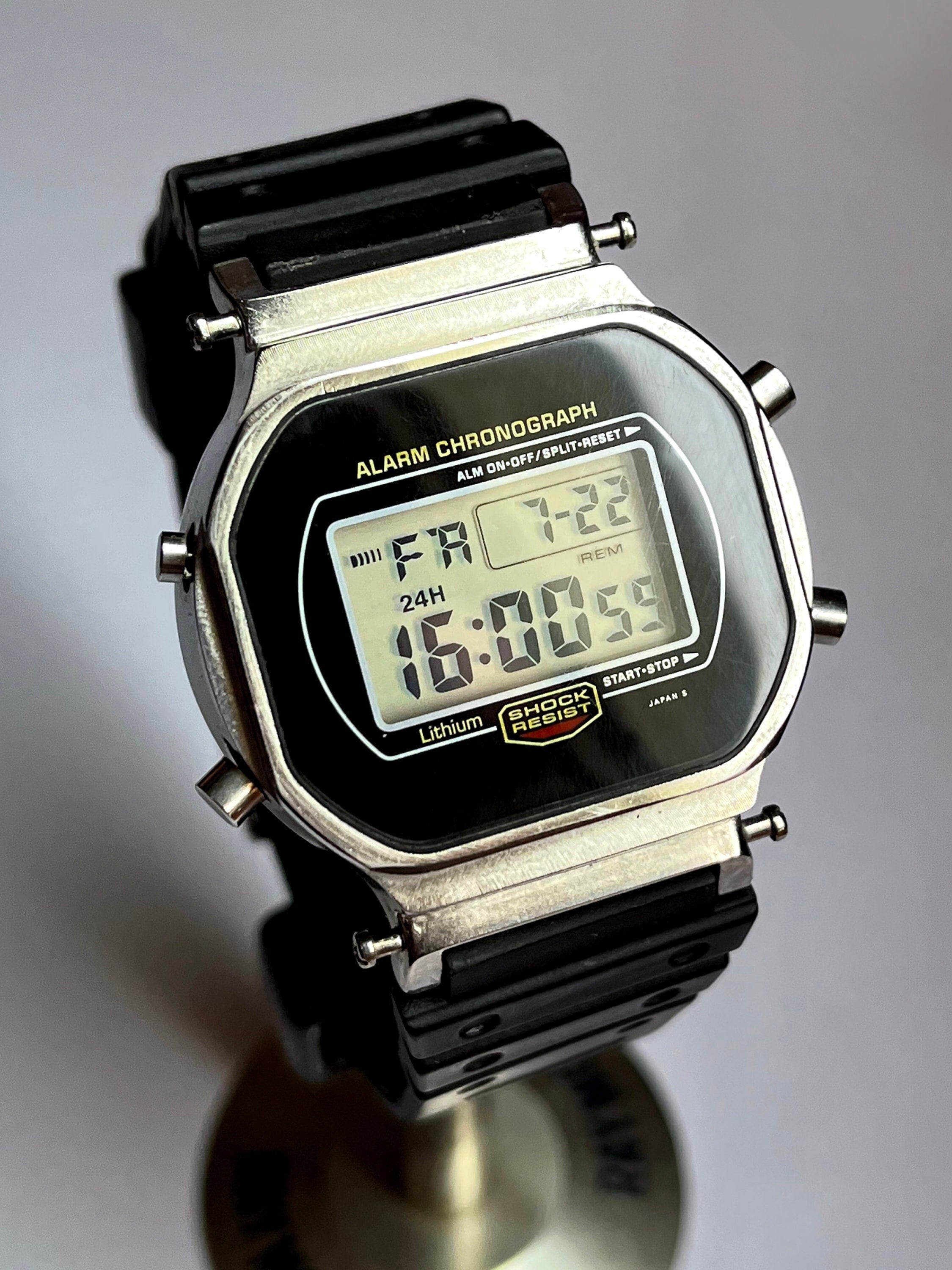 GSHOCK スティングモデルオリジナル901モジュール DW-5700C-1Vカラー 