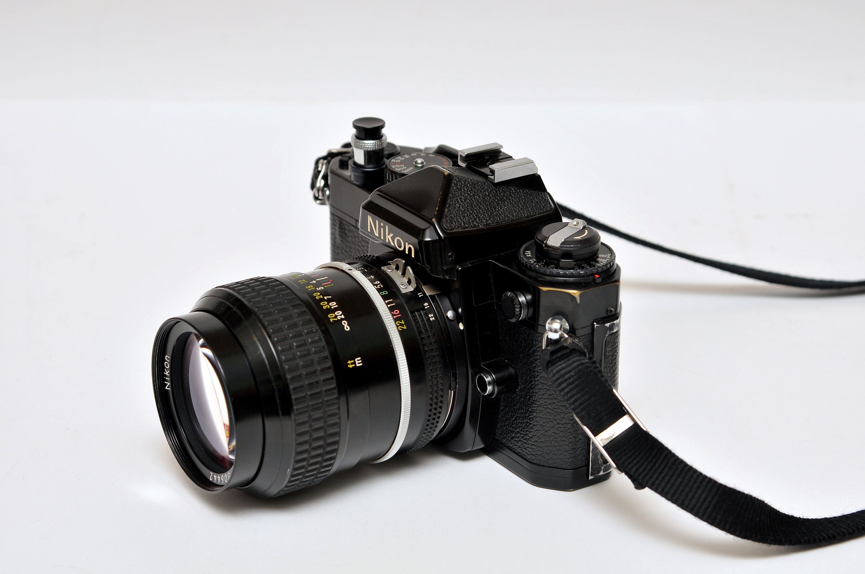 Nikon FE Nikkor With 105mm 1:2.5 Lens Vintage SLR Camera