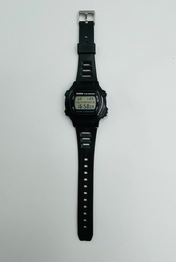 2024-25 秋冬新作  ハイブランドの Rare CASIO W 740 1189 1980s Pre G Shock Heavy Duty Watch 時計