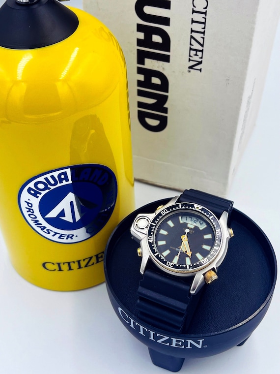 first edition with gold knobs Citizen C022 1980s … - image 2