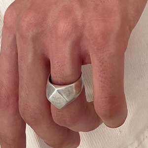 Statement Rustic Silver Rhombus Signet Ring: Adjustable Rock Style Mens Chevalier