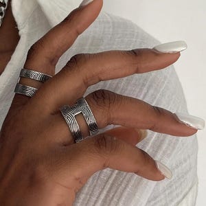 Chunky Silver Finger Print Pattern Ring• Bold Wide Two-Line Band Ring• Dark Silver Oversized Adjustable Ring by AnAngelsHug• Unisex Rings