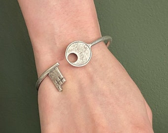 Antique silver key shaped cuff bracelet, wrap around key bracelet, row silver plated stacking bangle, adjustable key bracelet, womens gift