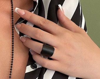 Black adjustable wide ring, minimal black band ring, womens black chunky ring, unisex black metal ring, rock style black ring, edgy style