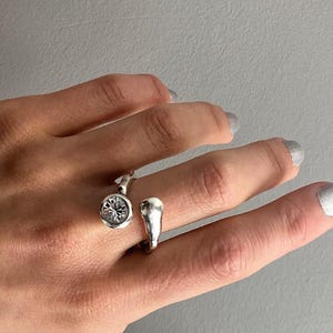 Swarovski stone twist ring, molten delicate clear crystal ring, adjustable Swarovski ring, abstract texture minimal ring, girlfriends gift Set Of Two