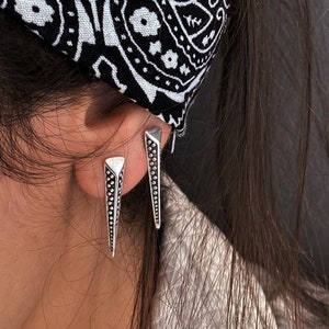 Dainty Sharp Texured Stud Earrings• Antique Silver Pointed Spike Studs• Edgy Small Rock Style Geometric Earrings by AnAngelsHug• Unisex Gift