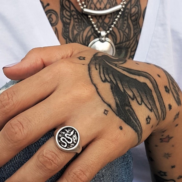 Snake adjustable signet ring, antique silver cobra ring, womens chevalier ring, midi ring, stacking rope stamp ring, engraved statement ring