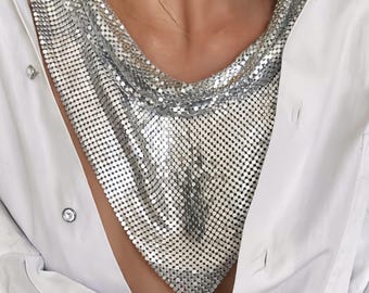 Collar bandana de malla plateada a la moda: bufanda babero de malla ajustable y llamativa
