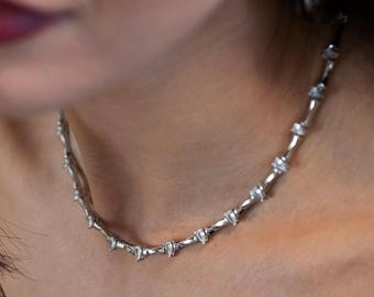 Gargantilla con barras y gotas de circonitas: estilo vintage, chapado en plata de ley, circonitas y cristales Riviera