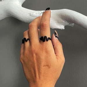 Matt black stacking waves ring, statement snake shaped stack ring, linear adjustable black pinky ring, abstract chevalier open womens ring