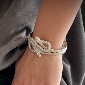 Vintage Adjustable Snakes Bracelet• Oxidized Interlocking Serpents Cuff• Antique Silver Bangle• Rock Style Shiny Cuff AnAngelsHug• Gift Idea