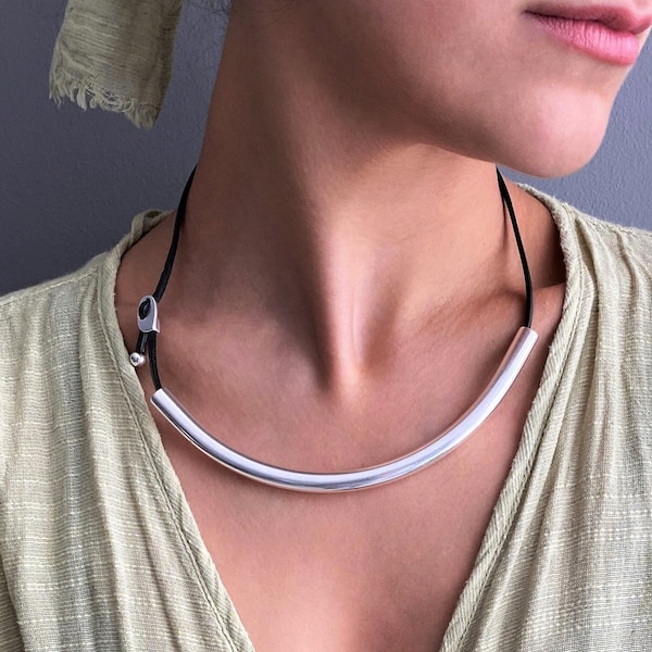 Silver half collar leather necklace, curved tube flat leather collar, minimal leather metal choker, bold silver bar choker, gift for her