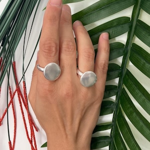Chunky solid silver plated open ring, robust round frame smooth ring, heavy sturdy modern stylering  round disk band ring, geometric jewelry