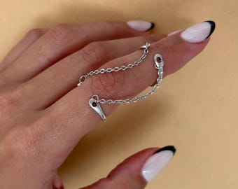 Anillo de cadena doble delicado y moderno: bañado en plata de ley, ajustable, talla 4-7 (EE. UU.)