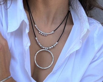 Womens o ring layered leather strands necklace, short beaded statement silver choker, everyday double layer circle choker, gift for her