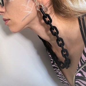 Fashion chunky black rubber eyeglasses chain, massive acrylic chain MULTIFUNCTION eyewear holder, large black chain necklace, birthday gift