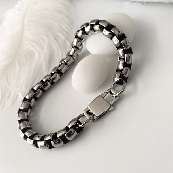 Mens stainless steel rounded box chain bracelet, unisex chunky link chain layered cuff bracelet, venetian box chain dark silver bracelet
