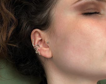 Antiekzilveren slangenschelpoormanchet• Glanzend geen piercing-manchet• Moderne slangenmanchet• Stapelbare slangenmanchetoorbel van AnAngelsHug• Cadeau voor haar