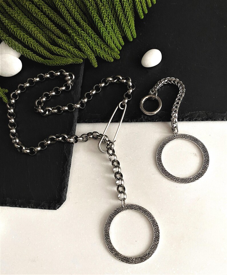 Punk Rock Style Oversized O-Ring Foxtail Chain bracelet: Large Engraved Circle Snap Lock Cuff