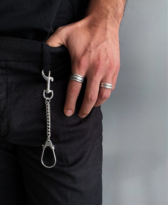 Men's Keychains & Lanyards - Luxury Designer Key Holders