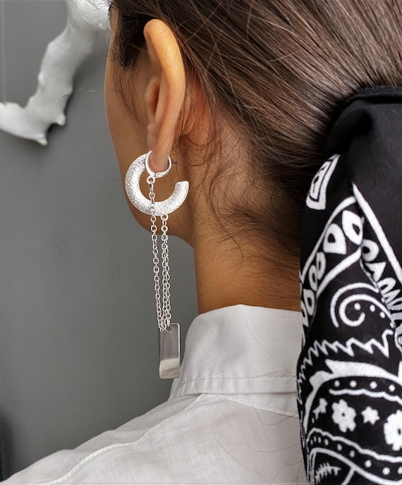 Flat bar single pierced hammered earring, silver double piercing long chain drop earring, rock style Double Lobe Helix Ear Hoop earring
