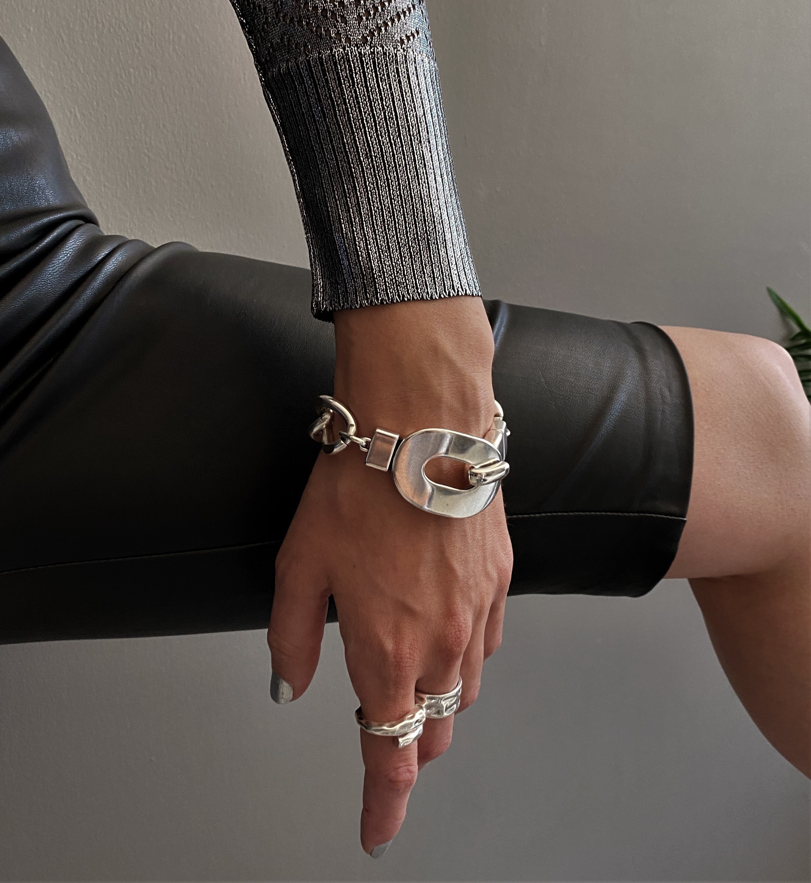 Oversized Curb Chain Big Hook Bracelet Wide Lock Clasp Thick Heavy Chain Bracelet Statement Oval Clasp Chunky Cuff Bracelet by Anangelshug - Etsy Oversized Curb Chain Big Hook Bracelet Wide Lock Clasp Thick Heavy Chain Bracelet Statement Oval Clasp Chunky Cuff Bracelet by Anangelshug - Etsy