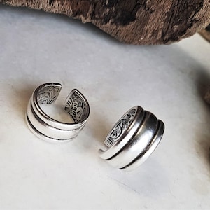 Mens Simple Three Lines Wide Band Ring• Antique Silver Everyday Smooth Pinky Cuff Ring• Engraved Modern Rock Open Ring• by AnAngelsHug